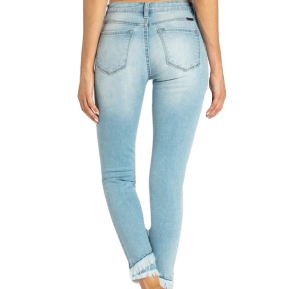 Mid Rise Jeans - Picture 5 of 5